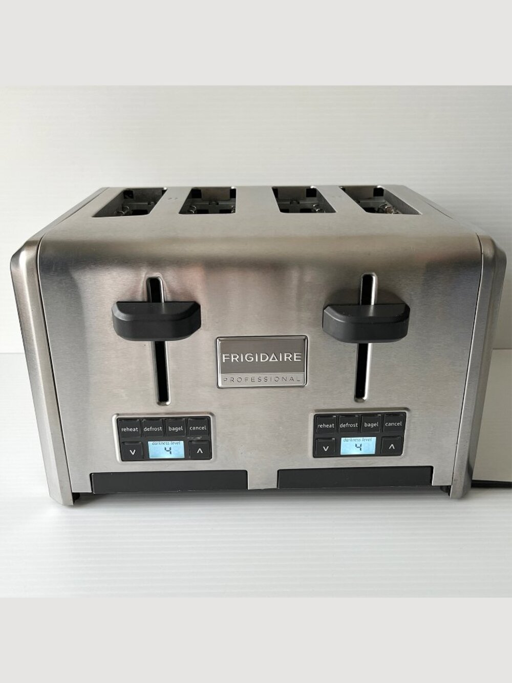 Frigidaire Professional 4-Slice Toaster Stainless Steel Digital LCD